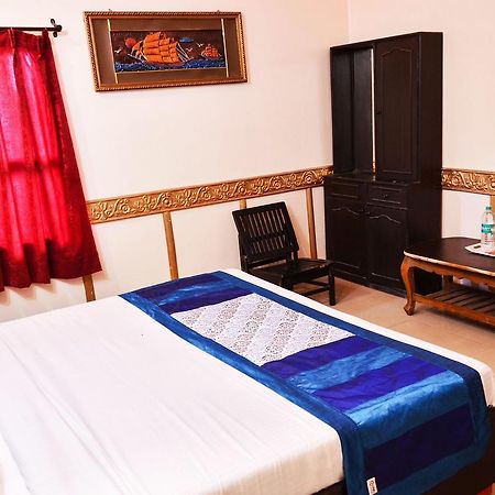 Oyo 5884 Amante Hotel Chandīgarh Eksteriør billede