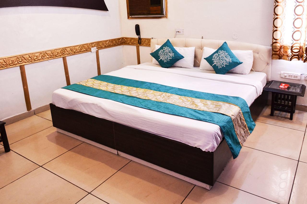 Oyo 5884 Amante Hotel Chandīgarh Eksteriør billede