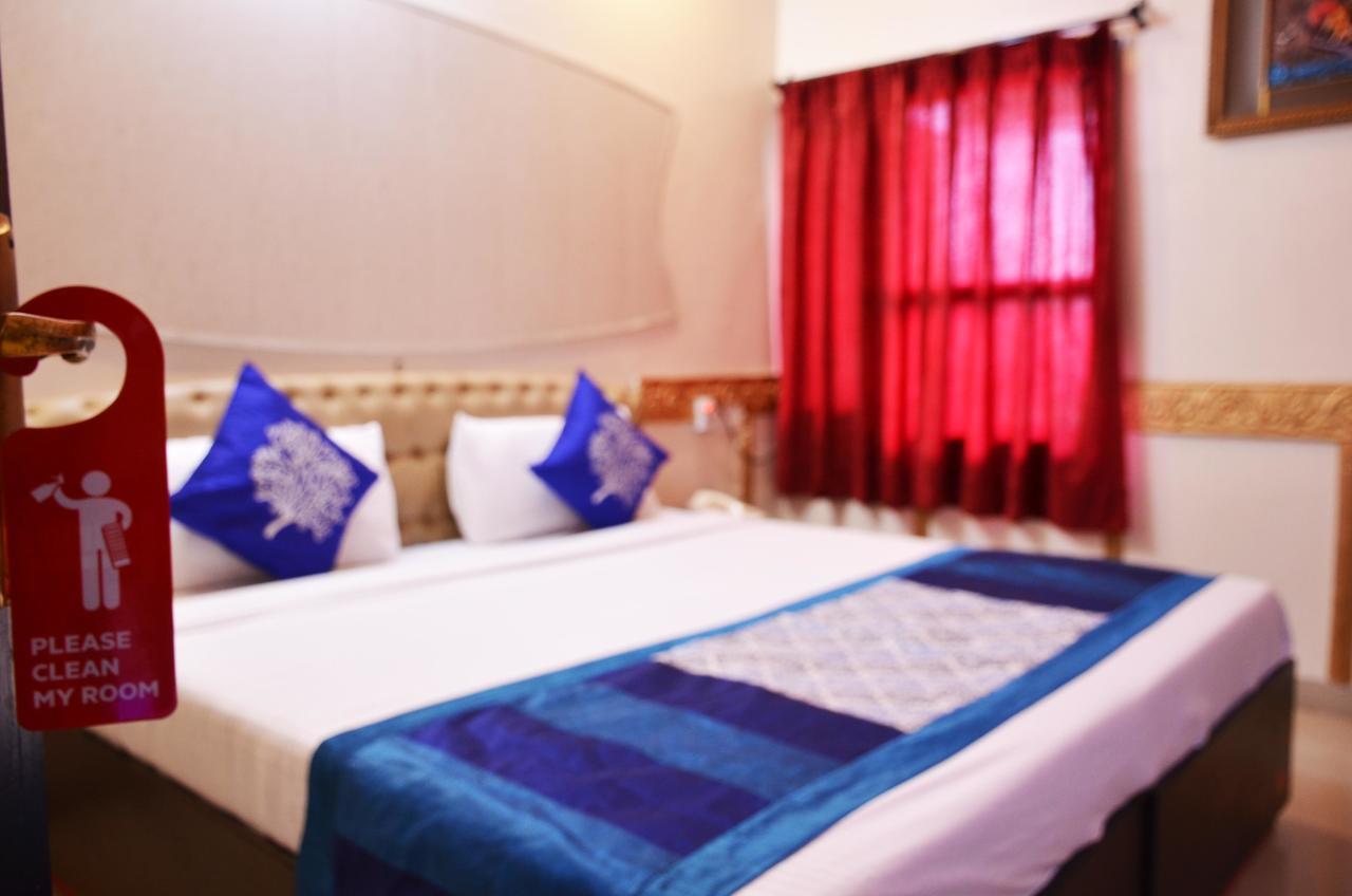 Oyo 5884 Amante Hotel Chandīgarh Eksteriør billede