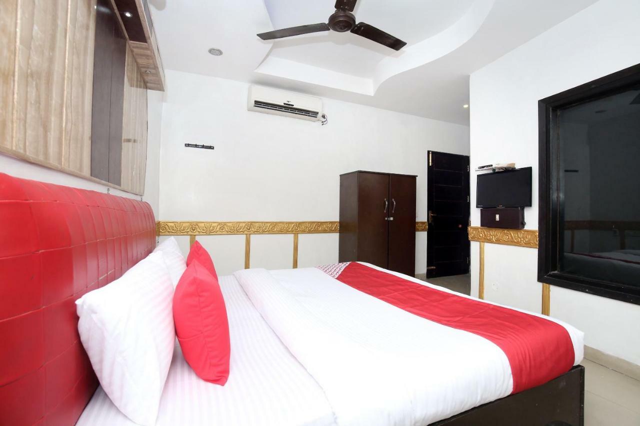Oyo 5884 Amante Hotel Chandīgarh Eksteriør billede